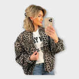 Krisztina - Elegáns pulóver szürke színben